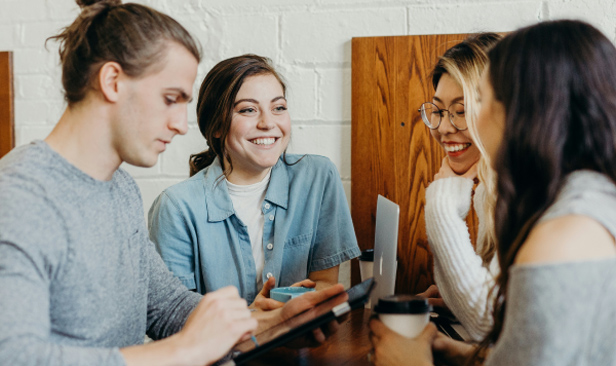 致力于为全球学生提供高质量的学术学习和文化体验项目